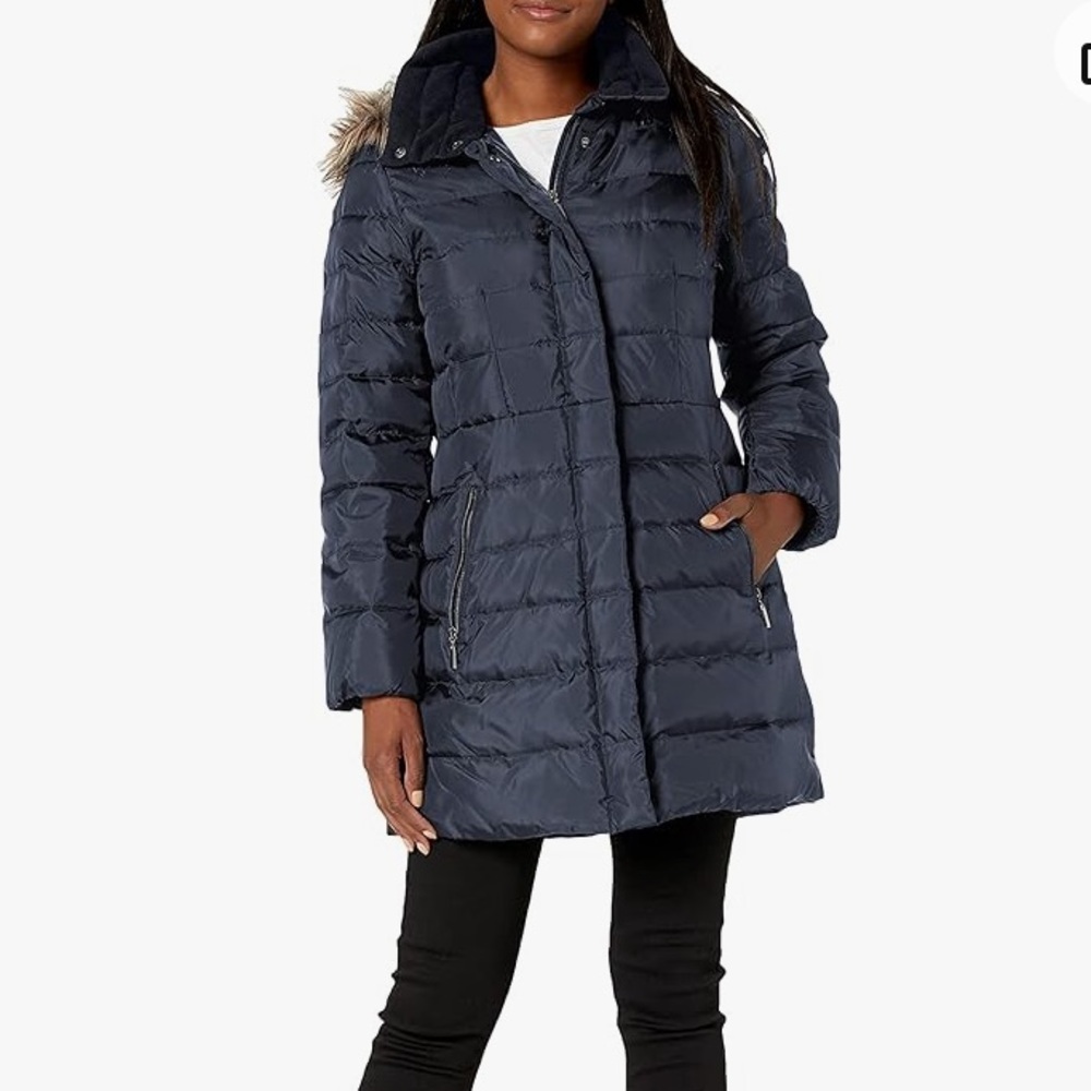 Women's Classic Down Coat with Faux-Fur Hood, size L NWT - Picture 14 of 14